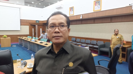 Tingkatkan PAD, DPRD Minta Semua Kendaraan Perusahaan di Riau Pakai Plat BM
