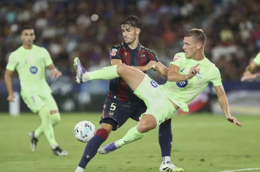 Gol Bunuh Diri Selamatkan Barcelona, Blaugrana Raih Puncak La Liga