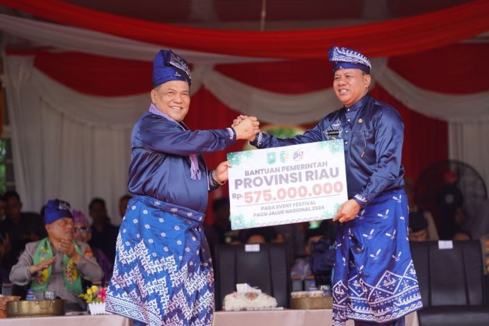 KEN Pacu Jalur Kuansing Resmi Digelar, Pemprov Riau Siapkan Hadiah Ratusan Juta Rupiah