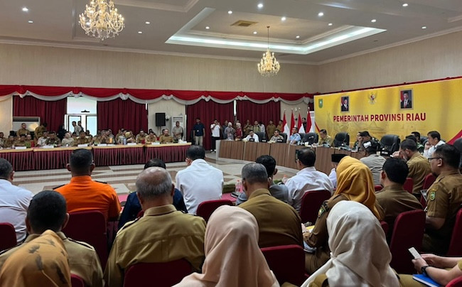 Tindaklanjuti Arahan Presiden, Plt Gubri Minta Bupati/Walikota Siaga Hadapi Ancaman Bencana