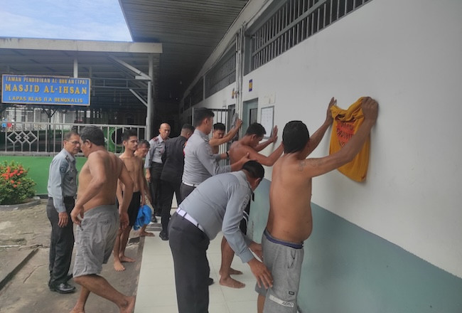 Tangkap Tangan di Lapas Bengkalis, 3 Napi dan 1 Oknum Sipir Diamankan Selundupkan Sabu