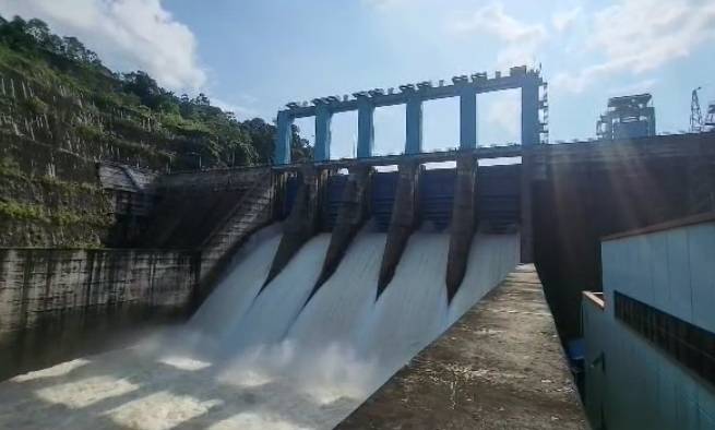 Curah Hujan Tinggi, PLTA Koto Panjang akan Kambali Tambah Bukaan Pintu Waduk