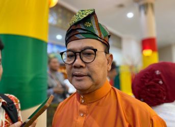 Rusli Zainal Tolak Maju sebagai Ketua Golkar Riau, Dorong Regenerasi di Musda 2025