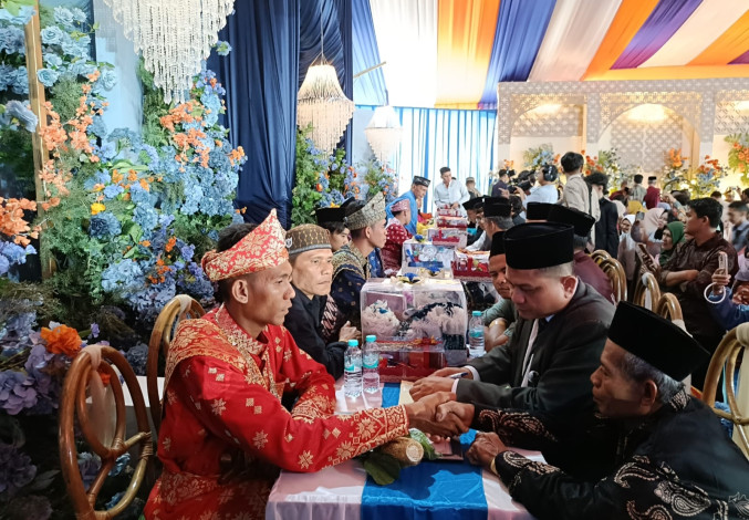 Nikah Massal Gratis Pemko Pekanbaru Pecahkan Rekor MURI