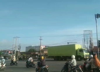 Ngotot Masuk Kota, Dishub Pekanbaru Usir Truk Bertonase Besar