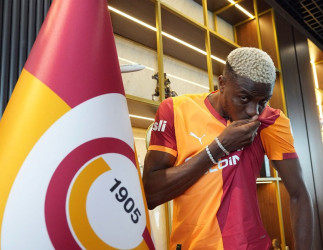 Datangkan Osimhen Rp1,4 Triliun, Galatasaray Pecahkan Rekor Transfer