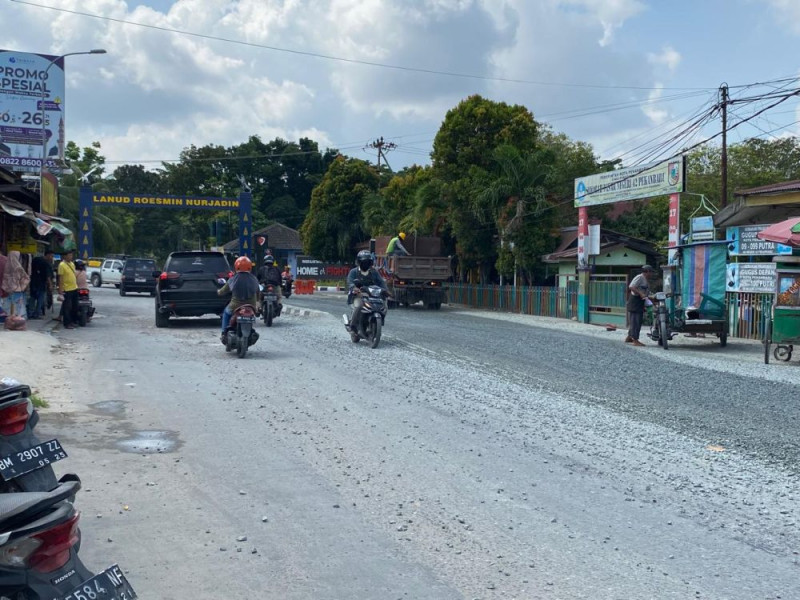 Alhamdulillah, Pemprov Riau Sudah Perbaiki 11 Ruas Jalan di Pekanbaru