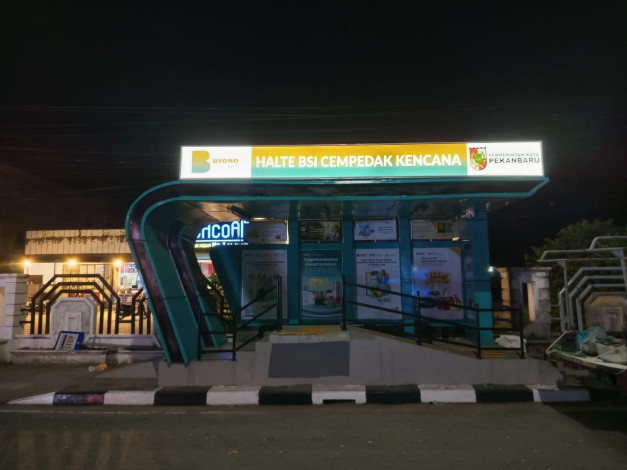 Perbaikan Halte Bus di Pekanbaru oleh Pihak Swasta Mulai Rampung