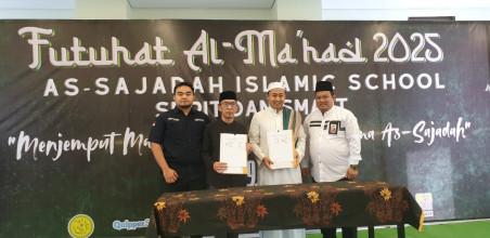 Permudah Layanan Perbankan, BRK Syariah Launching Kartu Digital Santri