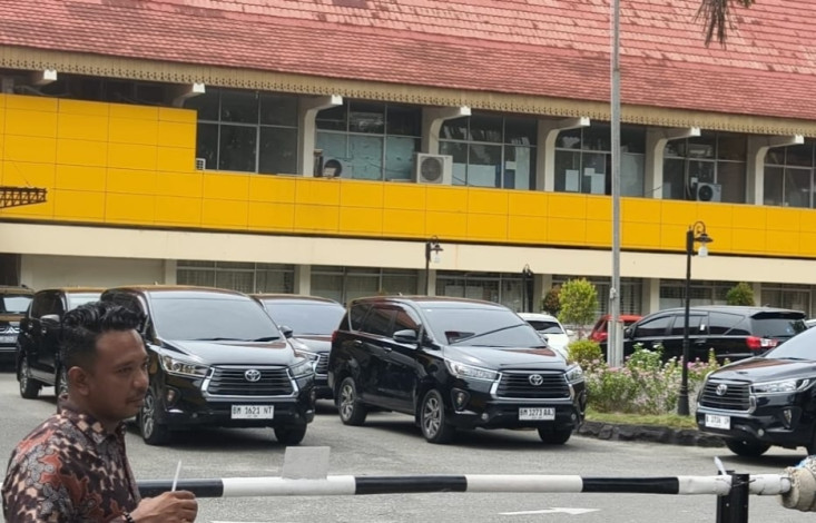 Setelah Dinas PUPR dan BPKAD, Kali Ini KPK Geledah Kantor Disdik Riau