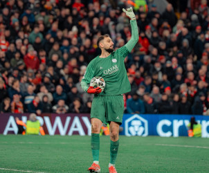 Diincar Man United, Gianluigi Donnarumma Mantap Pilih Man City