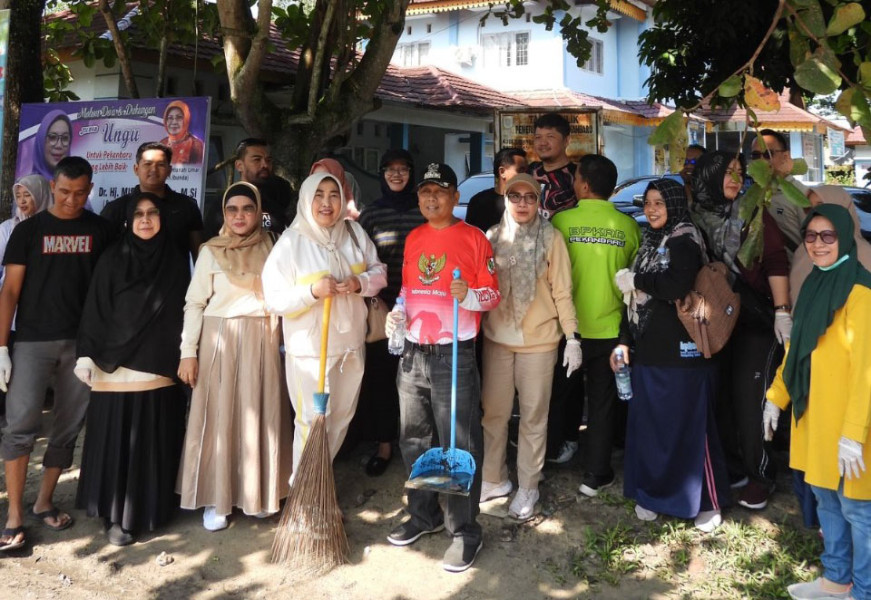 Kepala BPKAD Pekanbaru Beserta Jajaran Giat Gerakan Cinta Pekanbaru di Rumbai Barat