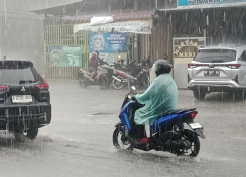 BMKG : Waspada Hujan Disertai Petir dan Angin Kencang di Sejumlah Wilayah Riau Hari Ini