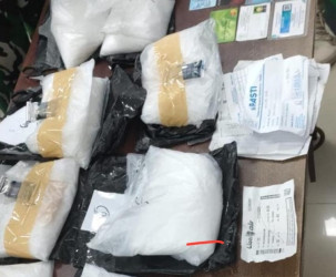 Polda Riau dan Avsec Bandara SSK II Gagalkan Penyelundupan 4,1 Kg Sabu