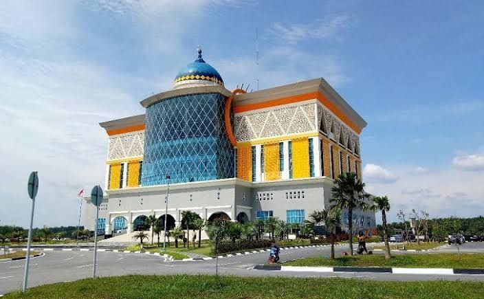 Pj Walikota Pekanbaru Roni Rakhmat Lakukan Penunjukan Plt Kabag Umum dan Plt Kepala DLHK