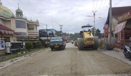 Pemprov Riau Gesa Perbaikan Jalan Taluk Kuantan-Cerenti, Awal Juli Diaspal