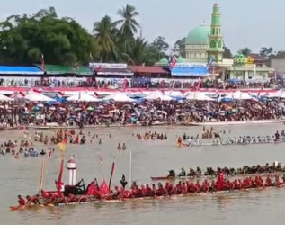 Kuansing Kedatangan Tamu Luar Negeri di Hari Ketiga Pacu Jalur, Ada Musisi Amerika hingga Konten Kreator Maroko