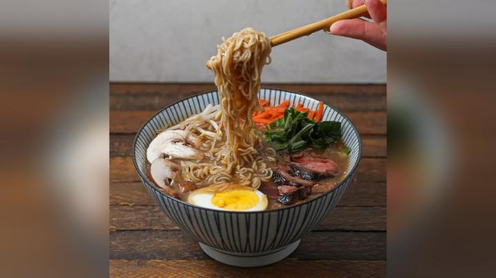 Resep Beef Miso Ramen, Waktu Memasak 15 Menit