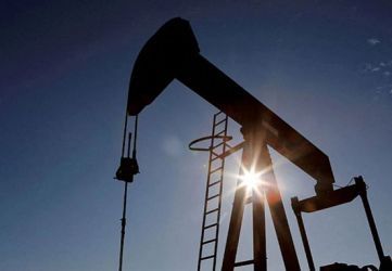 Pemerintah Diingatkan Waspadai Dampak Penurunan Harga Minyak terhadap Penerimaan Negara