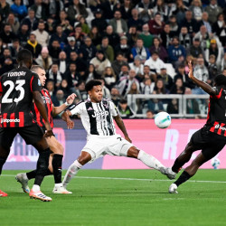 Pulisic Gagal Penalti, Juventus vs AC Milan Berakhir Seri