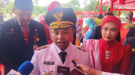 Apresiasi Pasukan Upacara, Abdul Wahid Ajak Masyarakat Riau Perkuat Semangat Mensejahterakan Bangsa