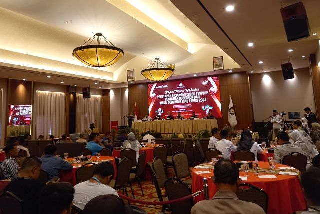 KPU Riau Tetapkan Abdul Wahid-SF Hariyanto Sebagai Gubernur dan Wakil Gubernur Terpilih