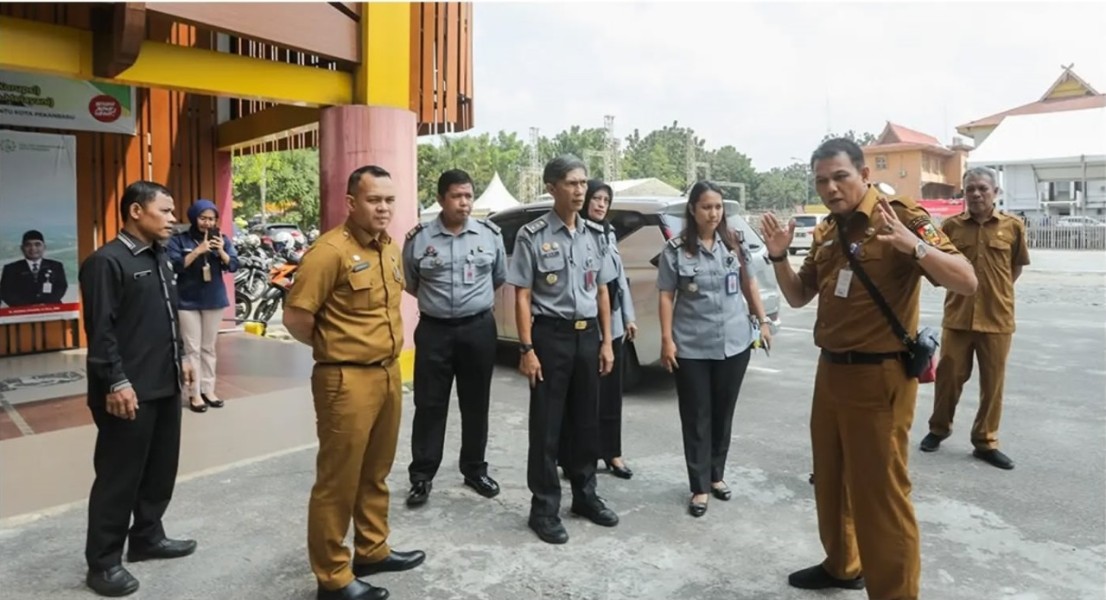 Menkumham Riau Tinjau DPMPTSP Pekanbaru, Bahas Fasilitas bagi Kaum Rentan dan Disabilitas