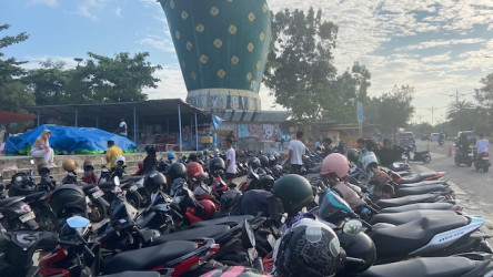 Pengunjung Stadion Utama Riau Keluhkan Jukir yang Masih Minta Dengan Tarif Yang Lama