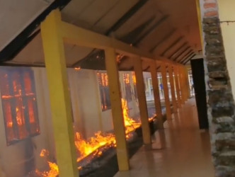 Si Jago Merah Mengamuk di SMKN 1 Teluk Kuantan, Kantin dan Kelas Ludes Terbakar