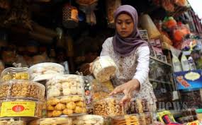 Persiapan Lebaran, Warga Pekanbaru Mulai Berburu Kue Kering