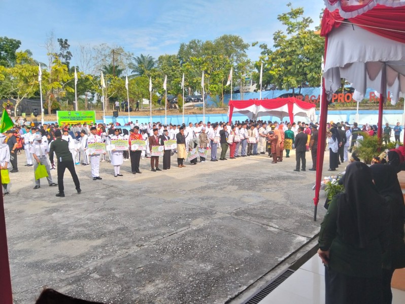 Pemprov Riau Gelar Upacara Peringatan Hari Sumpah Pemuda ke-97 dan Pelepasan Atlet Popnas / Peparpenas Riau