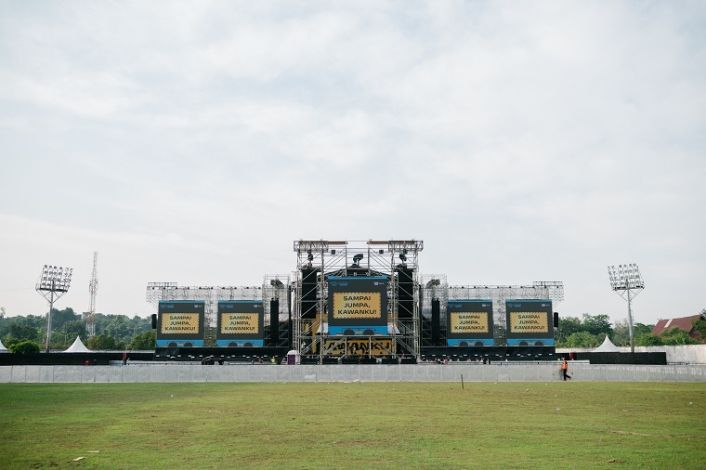 Momen Spesial, Panggung Konser Sheila On 7 Siap Manjakan Sheilagank di Pekanbaru